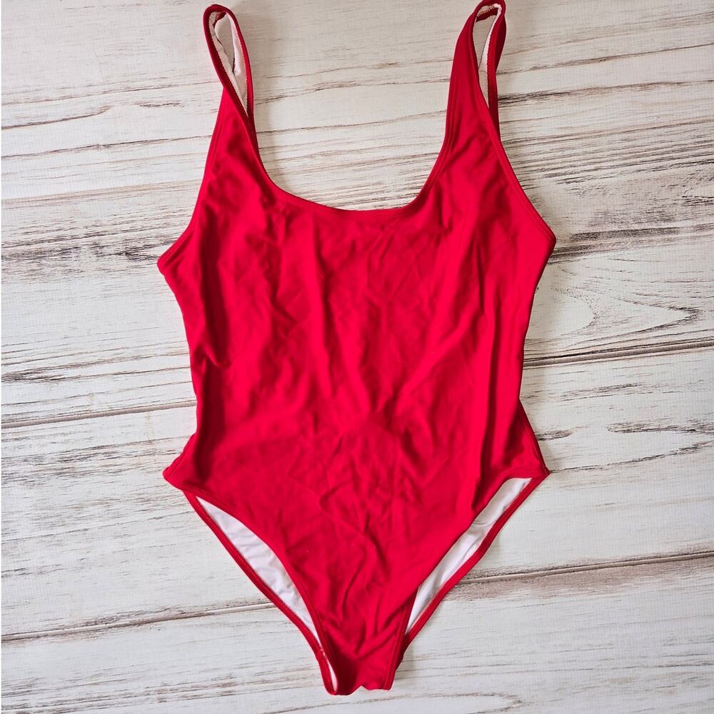Baywatch Style 1 piece red bathingsuit sz L